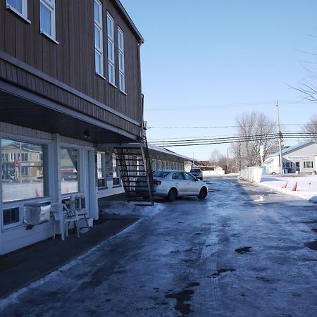 Motel Rive Du Lac Saint-Zotique Экстерьер фото
